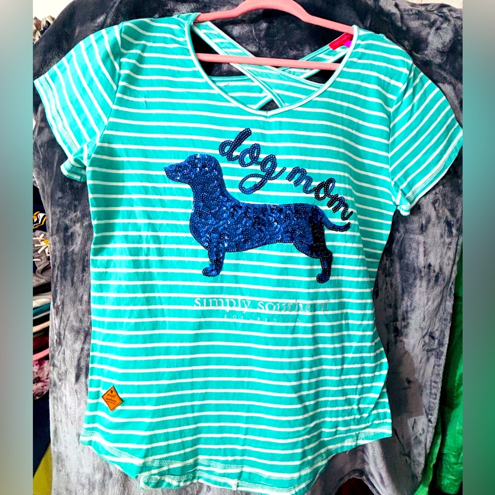 Simply Southern Fancy T with Blingy Dog on Front Keyhole Back